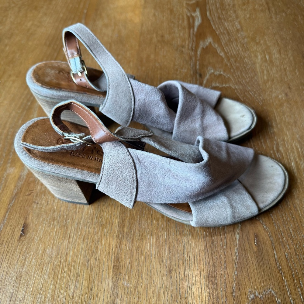 Mariella Made in Italy Elegant Women's Suede Heels 7.5